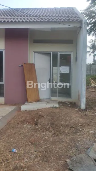 Gambar Property JUAL RUMAH MUTIARA GADING CITY CLUSTER ROYAL LONDON BEKASI DEKAT SUMARECON MAL