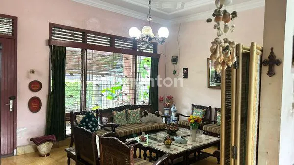 image RUMAH LUAS DI DAERAH STRATEGIS (2)