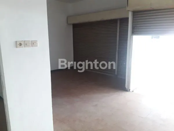 image RUMAH USAHA STRATEGIS SECOND ROAD DEKAT ROYAL ATK-SPBU-PUSAT KULINER DAN PERKANTORAN MALANG KOTA (3)