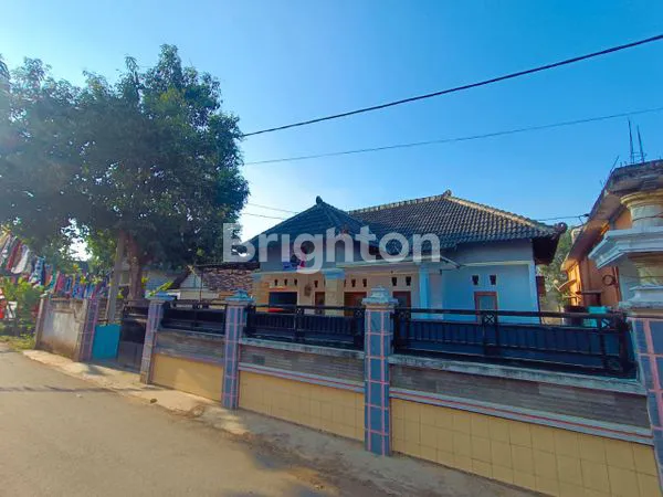 RUMAH HANYA 5 MENIT DARI ALUN-ALUN SUNAN BONANG TUBAN