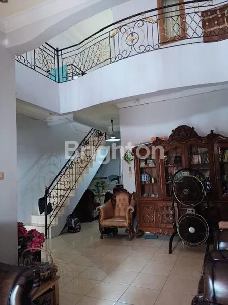 image RUMAH MURAH TERAWAT & BERTINGKAT LOKASI JAKARTA (4)