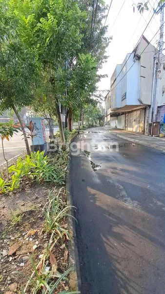 image TANAH STRATEGIS DI PINGGIR JALAN DEKAT UNS DAN RS DR MOEWARDI SOLO (3)