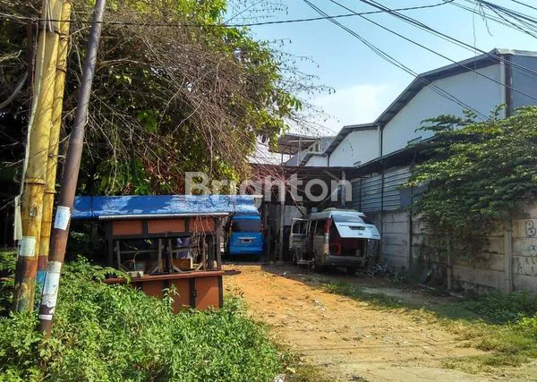 TANAH KOSONG DI TANGERANG KOTA LUAS TANAH 300 M²SURAT SERTIPIKATHARGA 5 JT / M²
