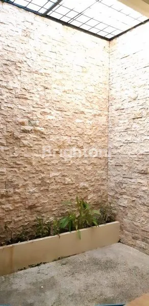 image DEPAN PINTU TOL SIDOARJO MUTIARA REGENCY  (2)