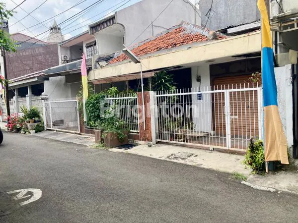 image RUMAH NYAMAN DUA LANTAI PULO ASEM, RAWAMANGUN JAKARTA TIMUR (6)