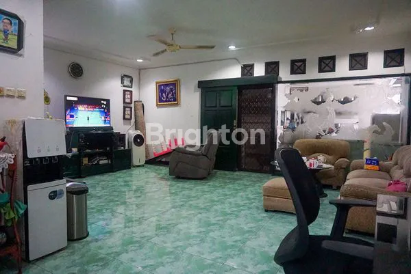 image RUMAH 2 LANTAI SIAP HUNI DI SEKTOR 2, BINTARO JAYA - TANGERANG SELATAN (NEGO) (7)