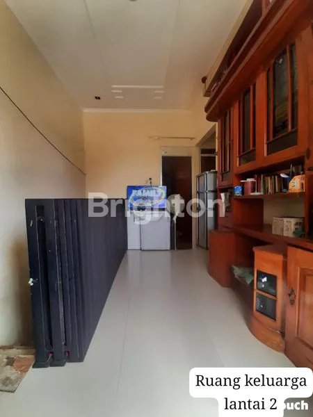 image RUMAH CANTIK DAN NYAMAN DI SAWANGAN DEPOK (7)