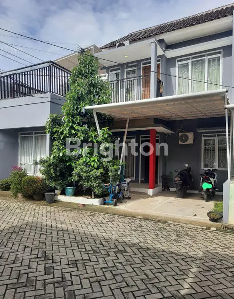 image RUMAH CANTIK DAN NYAMAN DI SAWANGAN DEPOK (1)