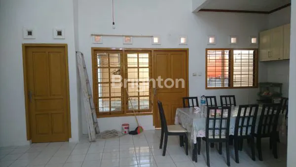 image DISEWAKAN RUMAH DI BALIKPAPAN BARU (3)