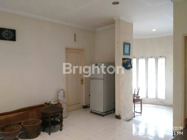 image RUMAH  1 LANTAI SETIABUDI REGENCY PLUS FURNITURE ANTIK KAYU JATI ASLI DAERAH SETIABUDI- BANDUNG (4)