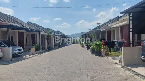 image HUNIAN NYAMAN, PERUMAHAN DENGAN DESAIN YANG MODERN DI BANGUNTAPAN (5)