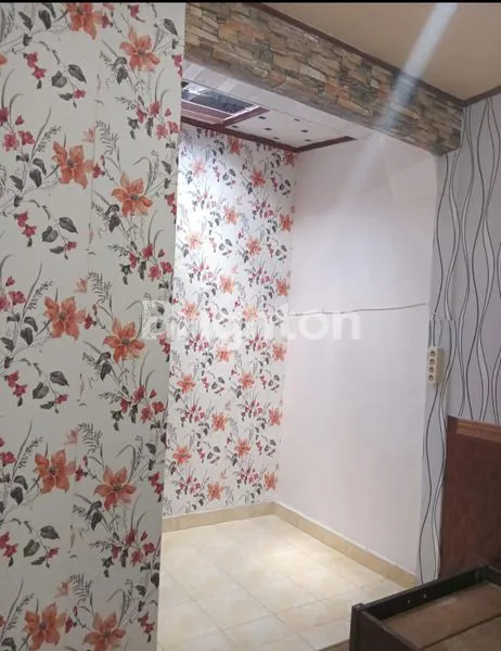 image RUMAH CANTIK FULL WALLPAPER DAMAI LANGGENG (7)