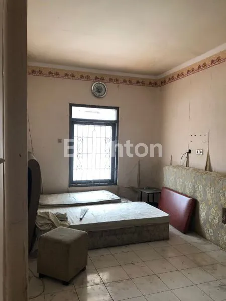 image RUMAH LAMA HITUNG TANAH DI MOJOARUM SURABAYA. DEKAT DHARMAHUSADA, RS DR SUTOMO, UNAIR, PLOSO, MERR, KENJERAN (2)