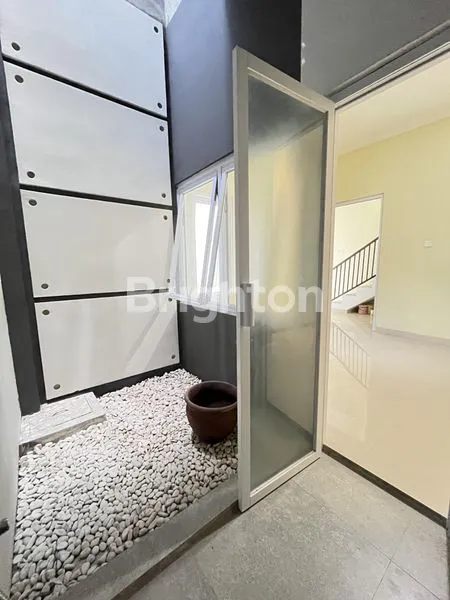 image RUMAH BARU MODERN MINIMALIS 2 LANTAI FAJAR INDAH DEKAT PINTU TOL KLODRAN (7)