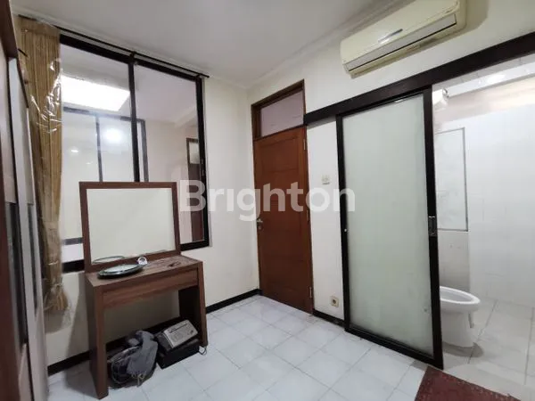 image SIAP HUNI FULL RENOV BONUS AC BABATAN PRATAMA DEKAT UNESA CITRALAND PAKUWON MALL LOOP GWALK (2)