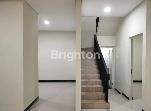 image RUMAH SIAP HUNI PURIMAS CLUSTER GIANYAR DEKAT RUNGKUT, MERR, UPN GUNUNG ANYAR (2)