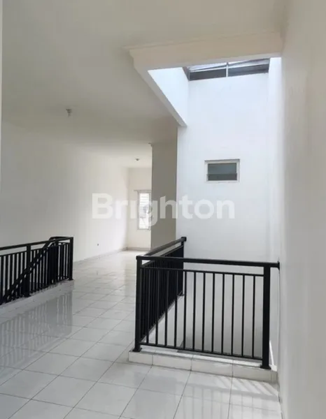 image RUMAH SIAP HUNI PURIMAS CLUSTER GIANYAR DEKAT RUNGKUT, MERR, UPN GUNUNG ANYAR (4)