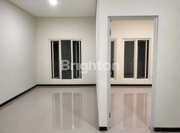 image SIAP HUNI RUMAH 2 LANTAI PURIMAS GIANYAR, SELANGKAH KE MERR, UPN GUNUNG ANYAR  (6)