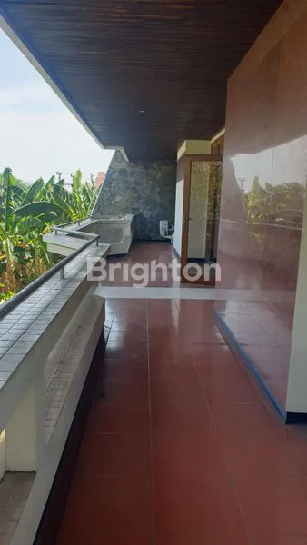 image RUMAH MEWAH 2 LT BOULEVARD PUNCAK PERMAI UTARA (2)