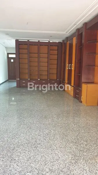 image RUMAH MEWAH 2 LT BOULEVARD PUNCAK PERMAI UTARA (8)