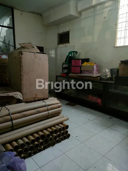 image RUKO TENGAH KOTA DIJUAL / DISEWA DEKAT KAMPUS-KAMPUS TERNAMA DAN DEKAT KANTOR PEMERINTAHAN KOTA YOGYAKARTA (3)