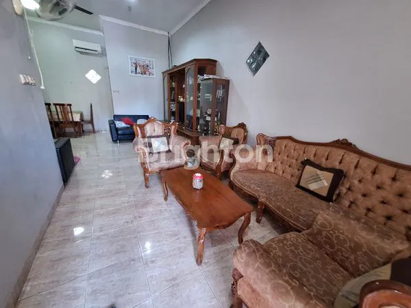 image KLAMPIS PUSAT KOTA SIAP HUNI TRWT ROW JALAN 2,5 MOBIL DEKAT MERR (2)