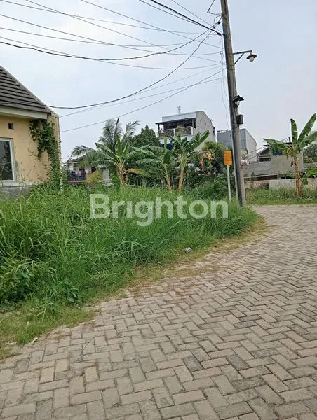 image JUAL CEPAT RUMAH HOEK CLUSTER DI PERIUK TANGERANG (5)