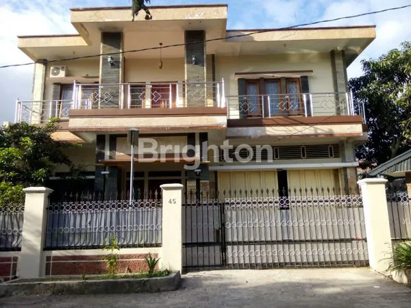 JUAL RUMAH LANTAI 2 LETAK STRATEGIS DI PERUMAHAN RANCAEKEK KENCANA, KAB BANDUNG