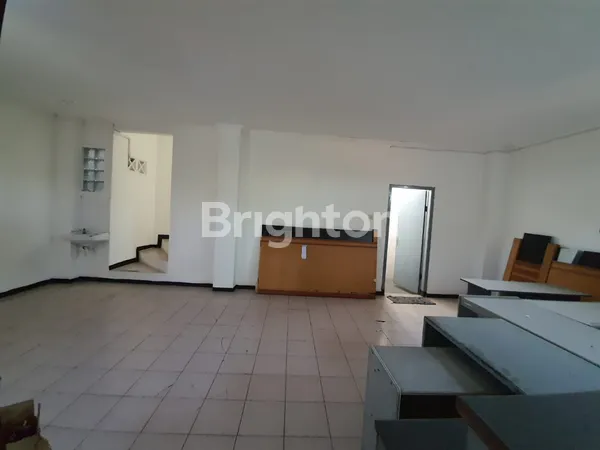 image JUAL GEDUNG WARU, SIDOARJO - KOMERSIAL STRATEGIS SHGB 3LANTAI EKS BANK (6)