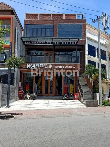 RUKO BESAR & STRATEGIS 3 IN 1 JALAN DEWI SRI