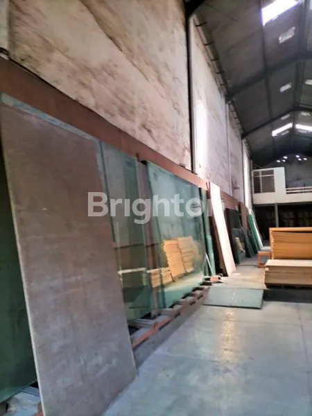 DIJUAL TOKO SIAP PAKAI AREA STRATEGIS TENGAH KOTA MALANG