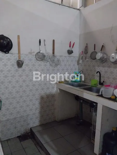 image RUMAH MAKAN DI KUTISARI SELATAN (7)