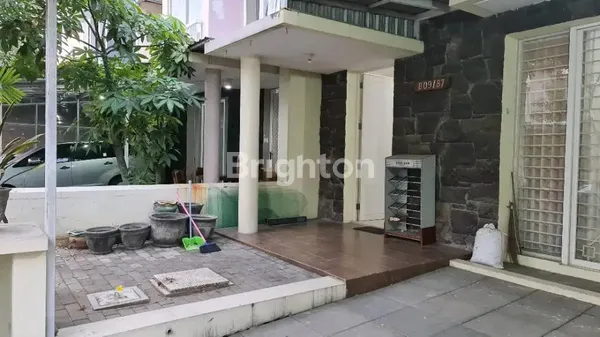 image RUMAH ROYAL RESIDENCE 2 LANTAI SIAP HUNI (2)