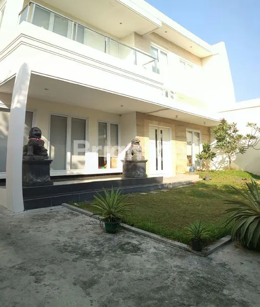 image RUMAH MEWAH SURABAYA BARAT (1)