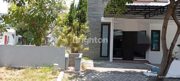 SEWA RUMAH POJOK 3KT HALAMAN LUAS DI TIARA SIDOARJO