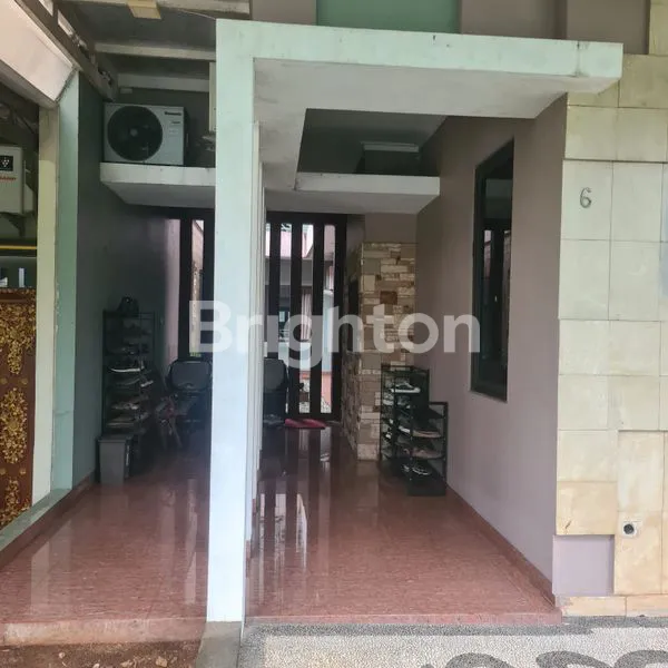 image RUMAH 2 LANTAI DALAM CLUSTER THE ATMOSPHERE SENTUL CITY DEKAT JUNGLELAND (2)