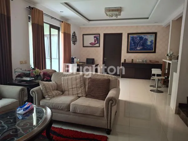 image RUMAH 2 LANTAI DALAM CLUSTER THE ATMOSPHERE SENTUL CITY DEKAT JUNGLELAND (3)