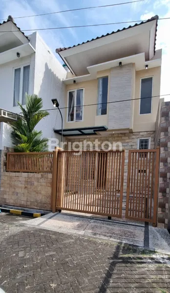 image RUMAH MURAH TERAWAT DARMO PERMAI UTARA LOKASI STRATEGIS DI SURABAYA BARAT (1)