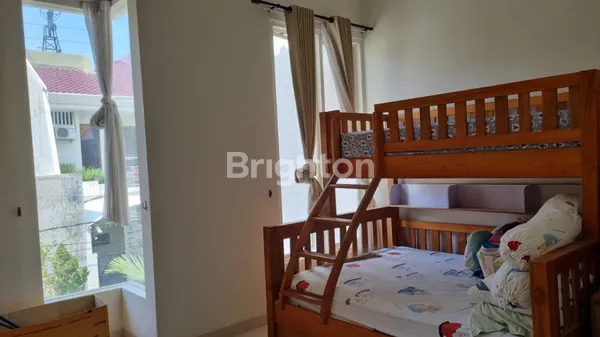 image RUMAH MURAH TERAWAT DARMO PERMAI UTARA LOKASI STRATEGIS DI SURABAYA BARAT (6)