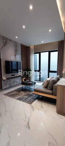 image RUMAH BARU MEWAH SOUTH TRESOR (1)