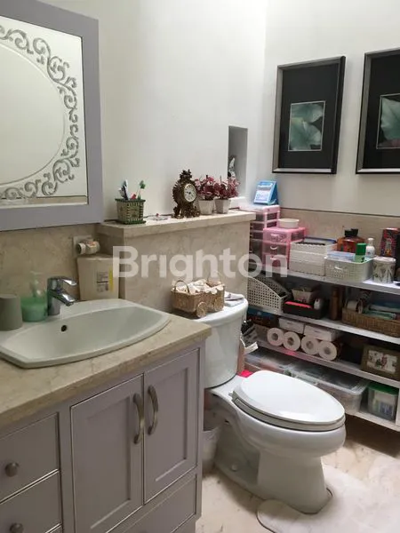 image RUMAH MEWAH DI MENTENG (4)