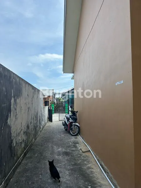 image DI JUAL RUMAH UTAMA DAN KOST BATAKAN (7)