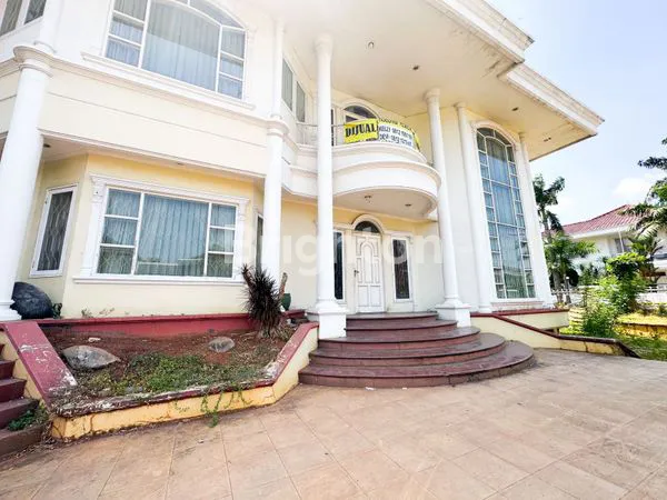 RUMAH MEWAH INTERCON KEBON JERUK JAKARTA BARAT