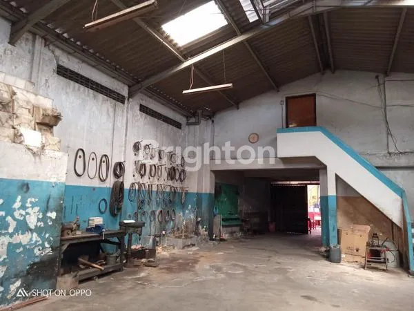 image RUMAH USAHA KOMERSIAL AREA RAYA MAYJEND SUNGKONO, SURABAYA (3)