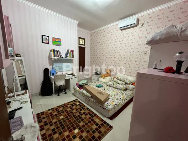 image RUMAH BESAR BINTARO CIPUTAT TANGERANG SELATAN DENGAN KOLAM RENANG DAN DEKAT AKSES TOL (6)