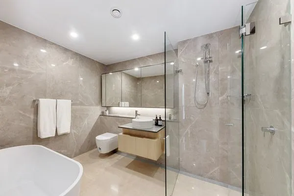 Image Unity - Bathroom.jpg