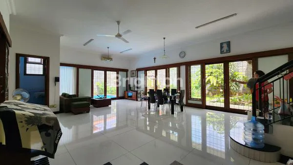 image RUMAHH NYAMAN DAN LUAS LOKASI STRATEGIS RENON DENPASAR (5)