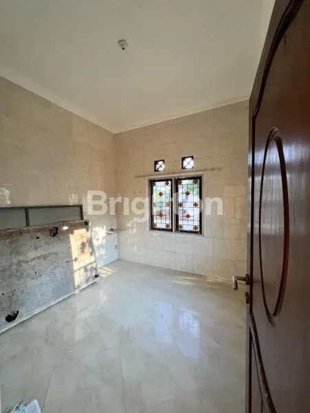 image DIJUAL CEPAT RUMAH HOOK SIAP HUNI PERUMAHAN WIGUNA TIMUR REGENCY SURABAYA (5)