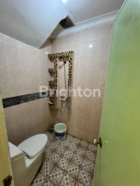 image DIJUAL CEPAT RUMAH HOOK SIAP HUNI PERUMAHAN WIGUNA TIMUR REGENCY SURABAYA (6)