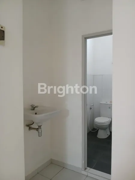 image RUMAH MODEREN BAGUS TERAWAT STRATEGIS DI SULFAT TENGAH KOTA MALANG DEKAT DENGAN SUPERINDO SULFAT (7)